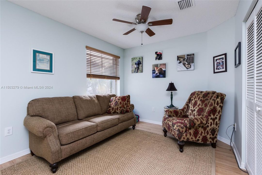 Recently Sold: $679,000 (3 beds, 2 baths, 1748 Square Feet)