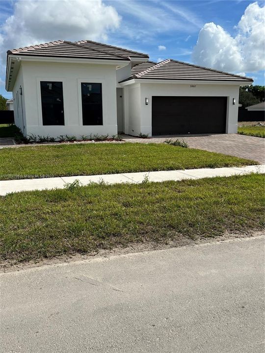Recently Sold: $645,000 (4 beds, 3 baths, 0 Square Feet)