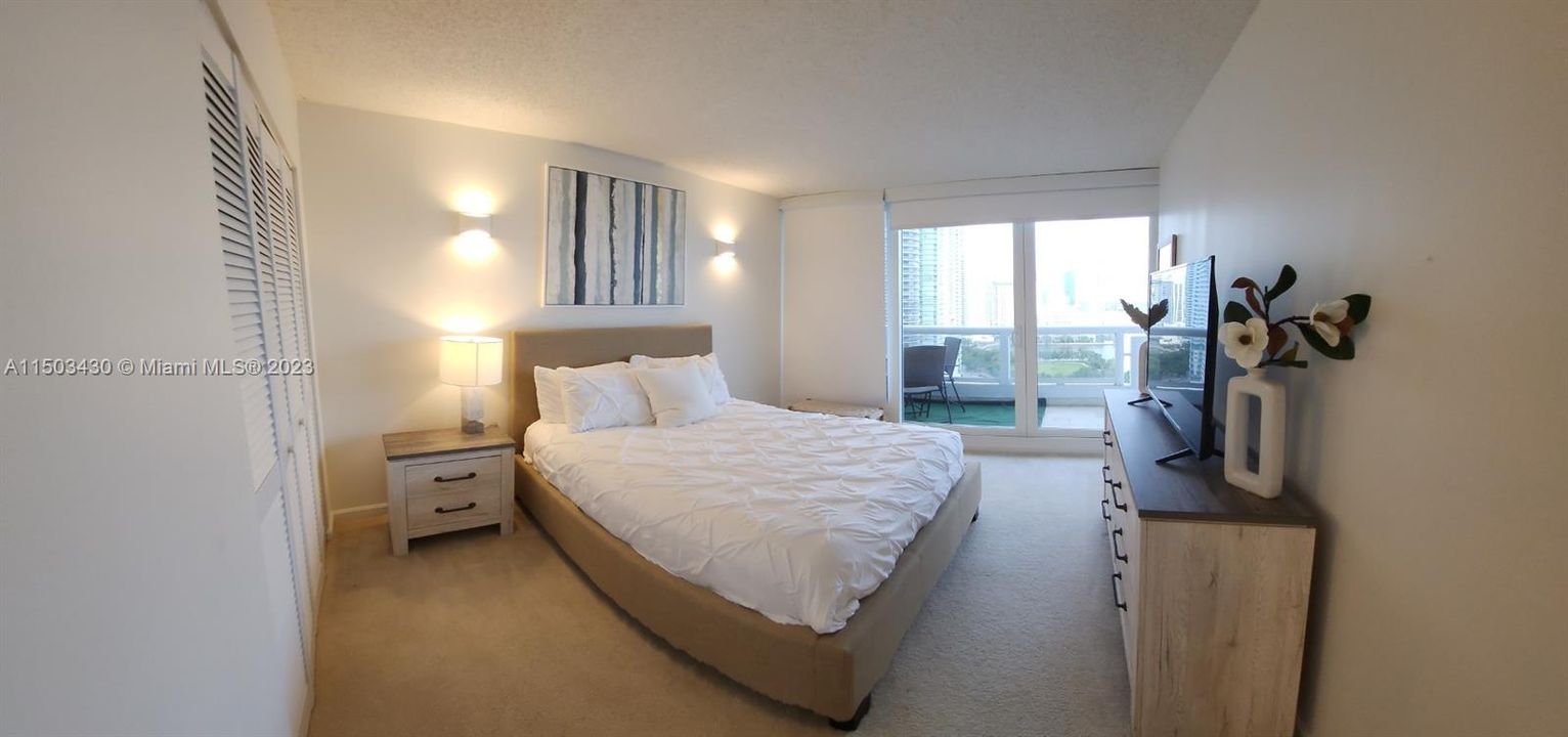 Recently Rented: $5,000 (2 beds, 2 baths, 1464 Square Feet)