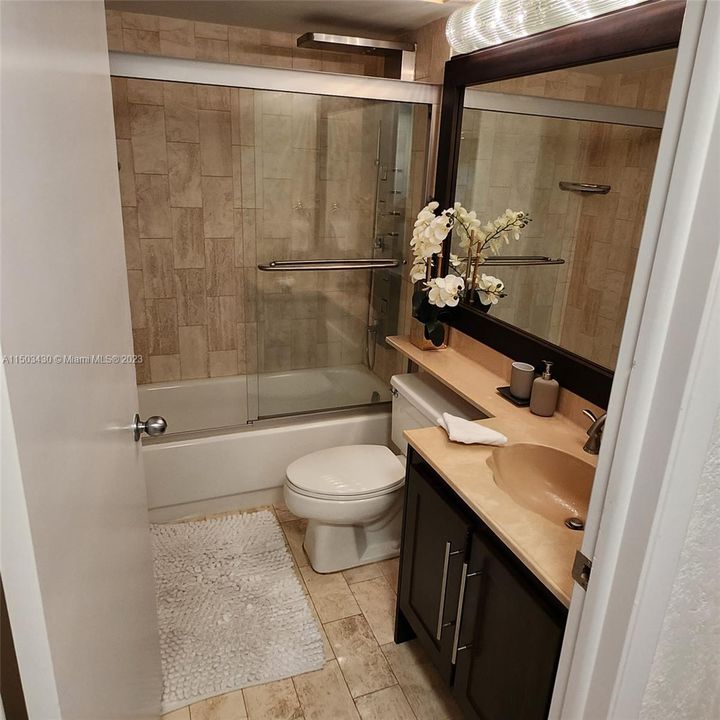 Recently Rented: $5,000 (2 beds, 2 baths, 1464 Square Feet)