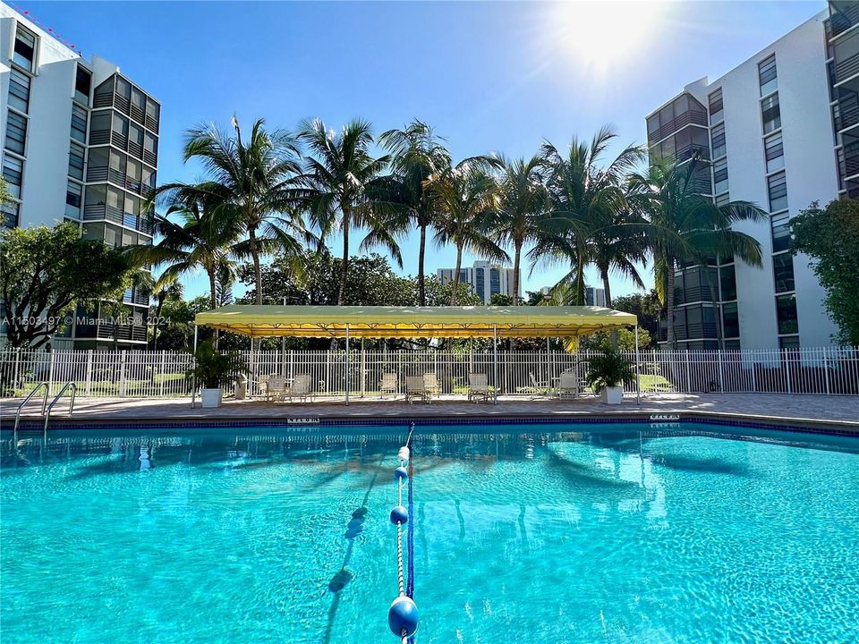 Tropical Lifestyle right in the heart of Aventura. Pool Deck, Sun Deck and BBQ area at Biscaya Condominium.20400 W Country Club Dr., #316, Aventura, FL 33180.