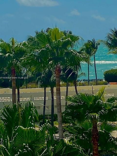 Recently Sold: $450,000 (1 beds, 1 baths, 866 Square Feet)