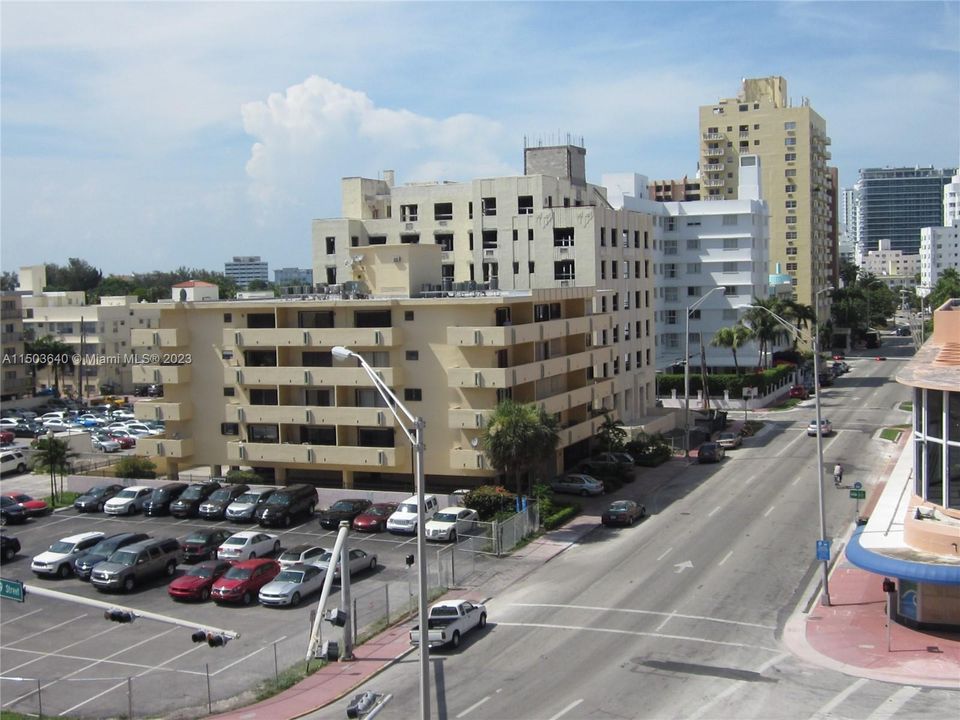 Recently Sold: $450,000 (1 beds, 1 baths, 866 Square Feet)