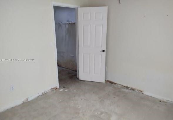 Active With Contract: $154,800 (2 beds, 2 baths, 1171 Square Feet)