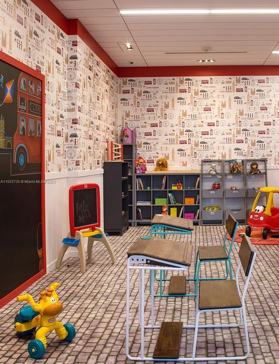 Недавно продано: $650,000 (1 спален, 1 ванн, 849 Квадратных фут)