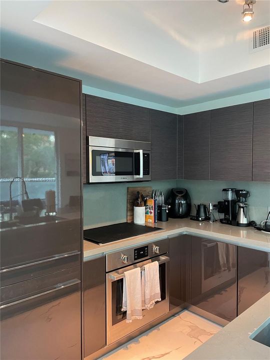 Недавно продано: $650,000 (1 спален, 1 ванн, 849 Квадратных фут)