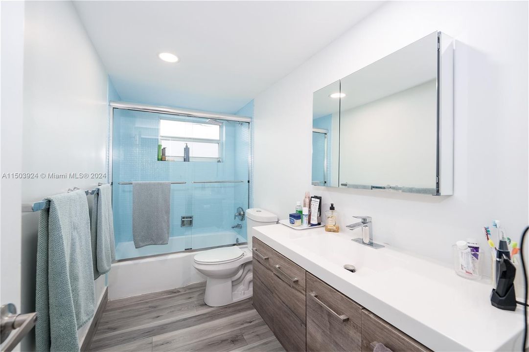 For Sale: $635,000 (2 beds, 2 baths, 1607 Square Feet)