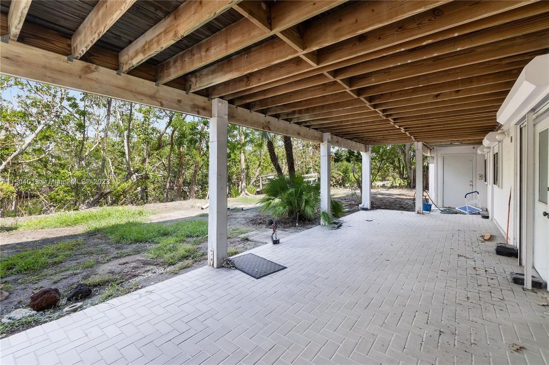 Recently Sold: $1,000,000 (4 beds, 2 baths, 0 Square Feet)