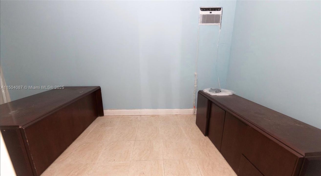 待售: $1,850,000 (0 贝兹, 0 浴室, 0 平方英尺)