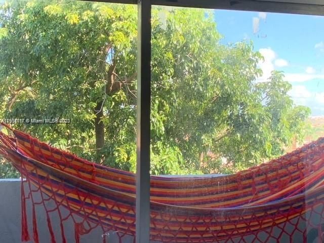 Recently Rented: $2,150 (1 beds, 1 baths, 1125 Square Feet)