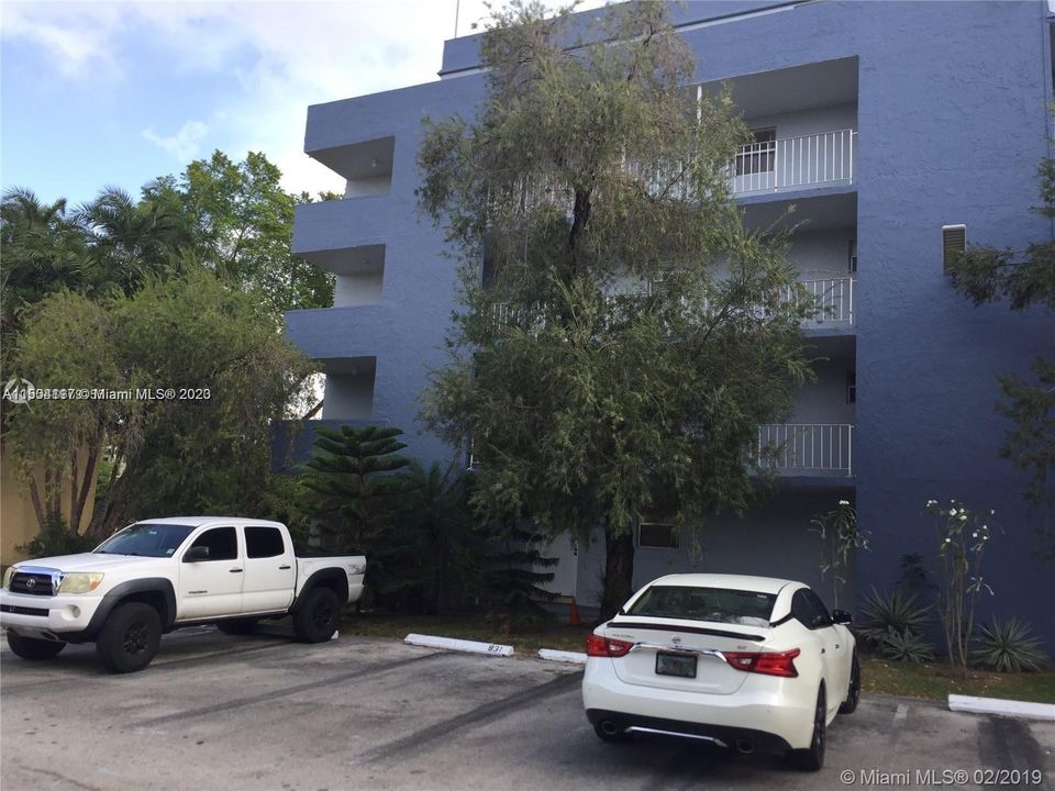 Recently Rented: $2,150 (1 beds, 1 baths, 1125 Square Feet)