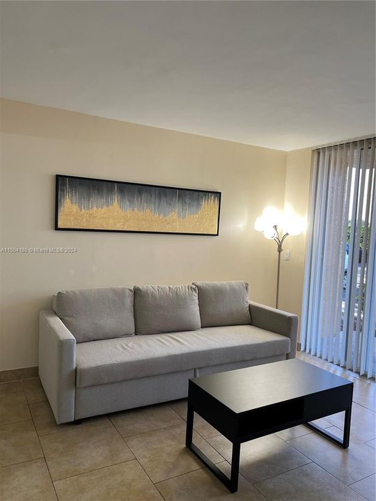 Recientemente alquilado: $2,150 (2 camas, 2 baños, 1020 Pies cuadrados)