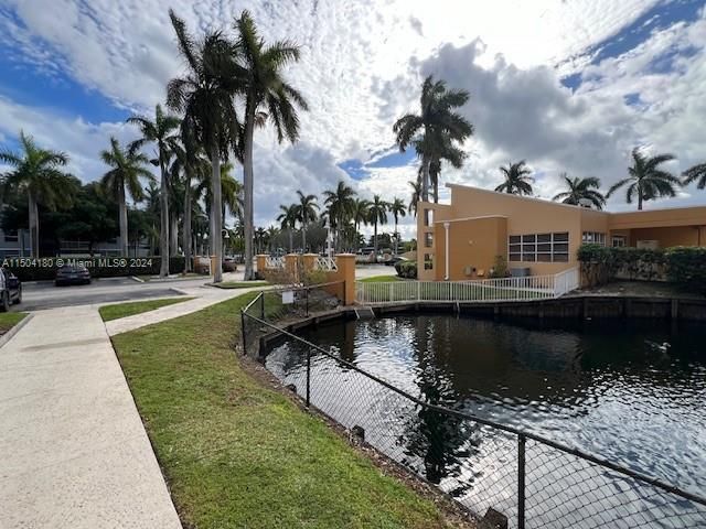 Recientemente alquilado: $2,150 (2 camas, 2 baños, 1020 Pies cuadrados)