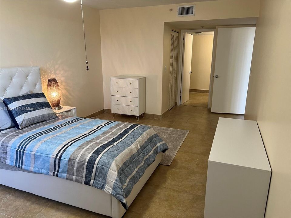 Recientemente alquilado: $2,150 (2 camas, 2 baños, 1020 Pies cuadrados)