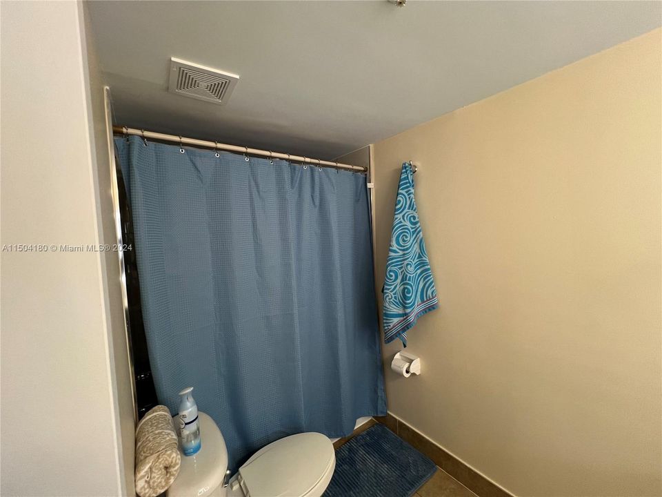 Recientemente alquilado: $2,150 (2 camas, 2 baños, 1020 Pies cuadrados)