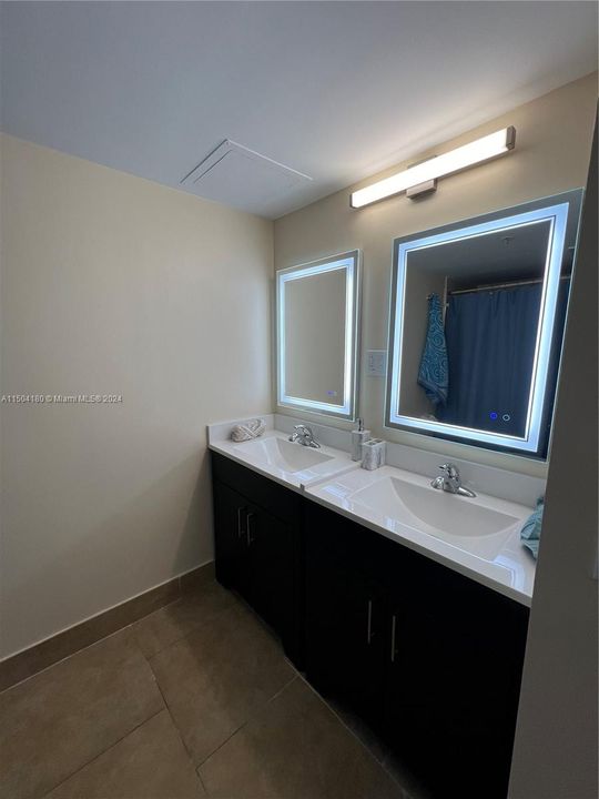 Recientemente alquilado: $2,150 (2 camas, 2 baños, 1020 Pies cuadrados)