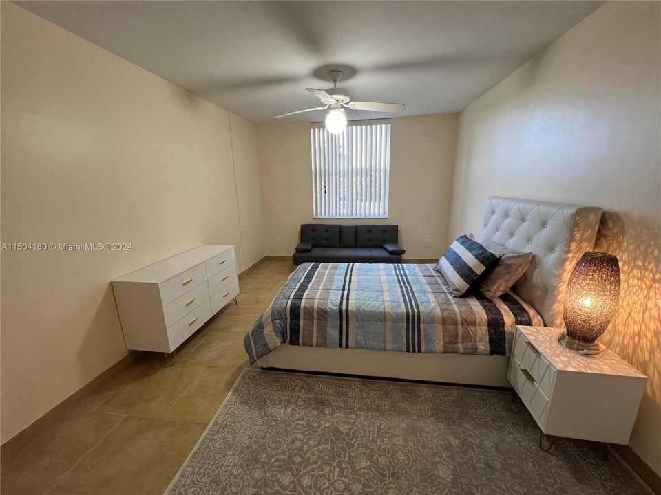 Recientemente alquilado: $2,150 (2 camas, 2 baños, 1020 Pies cuadrados)