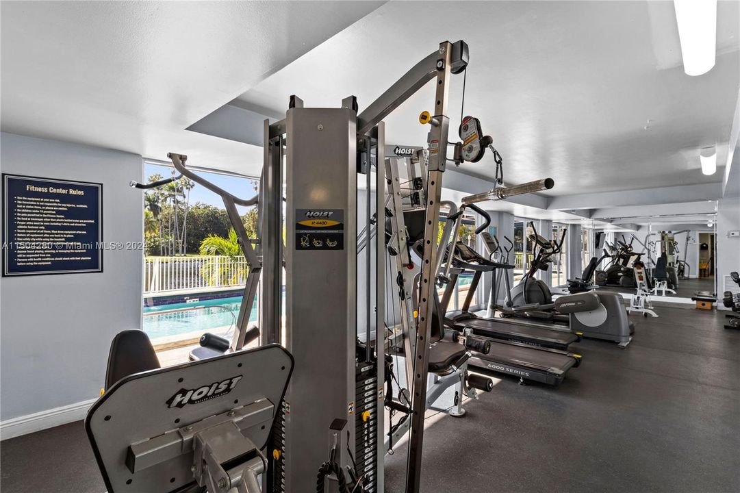 Recently Rented: $2,400 (2 beds, 2 baths, 899 Square Feet)