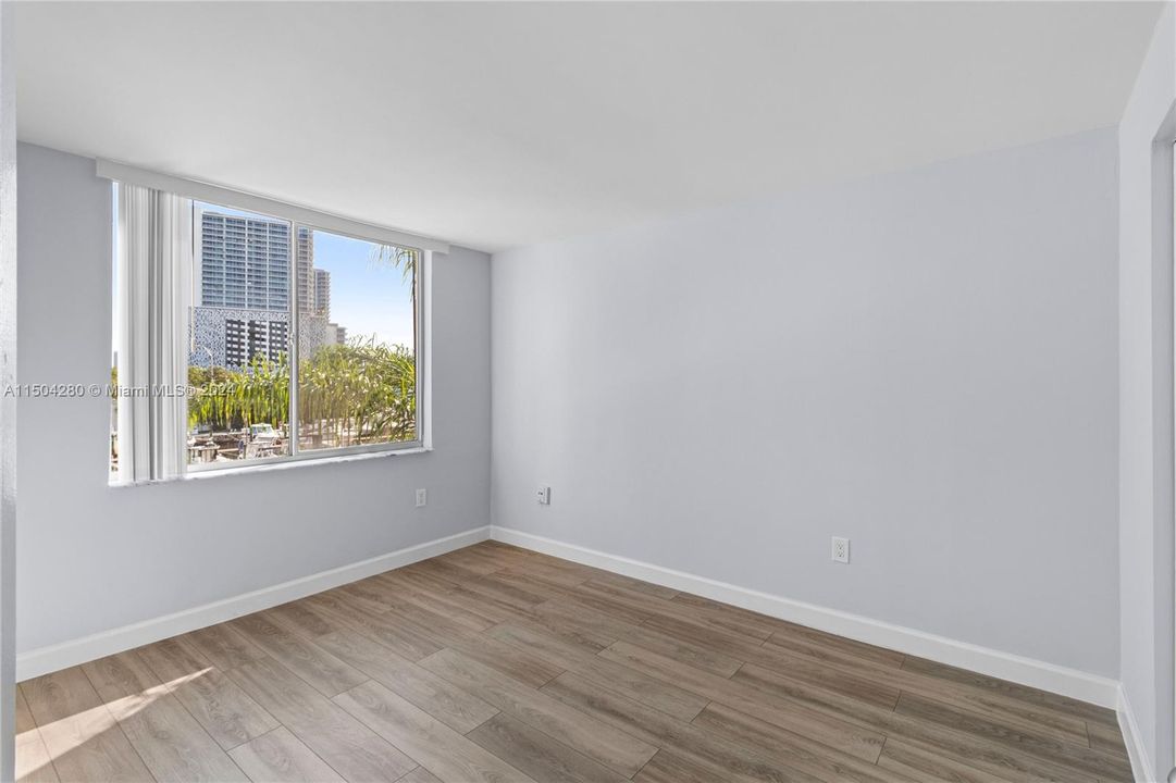 Recently Rented: $2,400 (2 beds, 2 baths, 899 Square Feet)