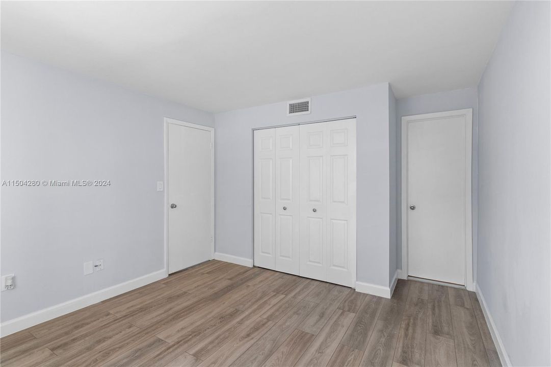 Recently Rented: $2,400 (2 beds, 2 baths, 899 Square Feet)