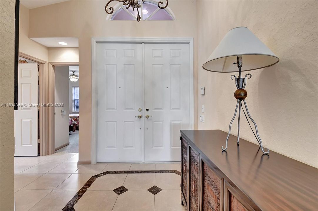 Recently Sold: $399,900 (3 beds, 2 baths, 1852 Square Feet)