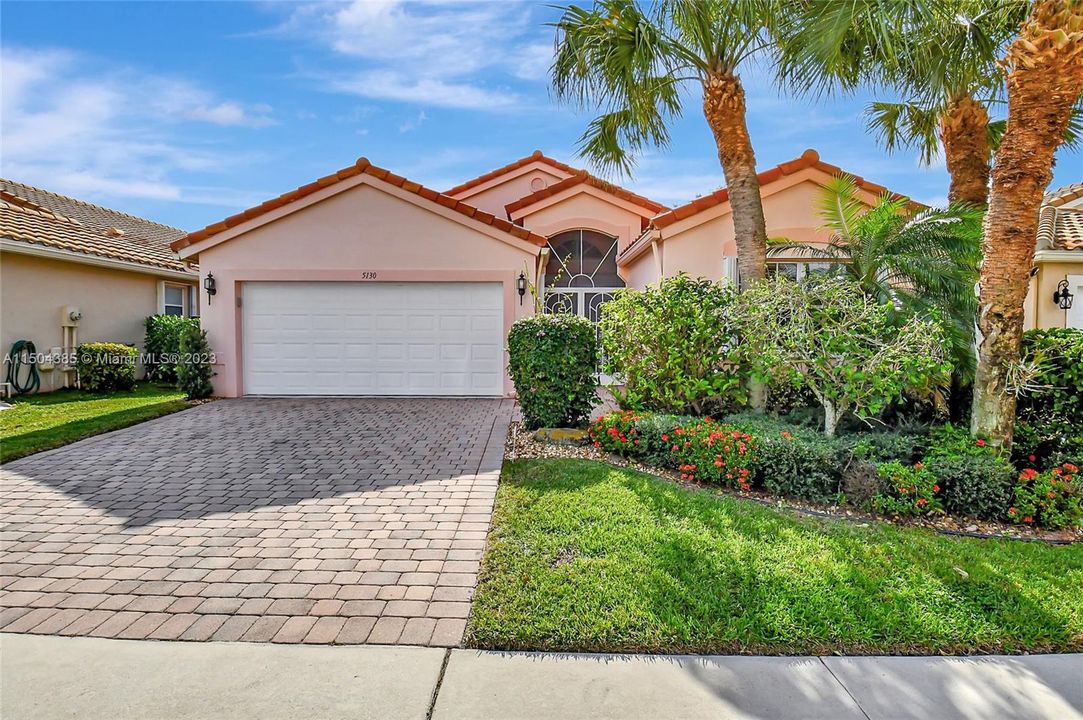 Recently Sold: $399,900 (3 beds, 2 baths, 1852 Square Feet)