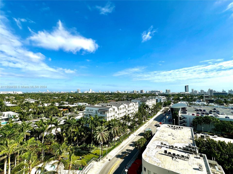 Recently Sold: $770,000 (2 beds, 2 baths, 1160 Square Feet)