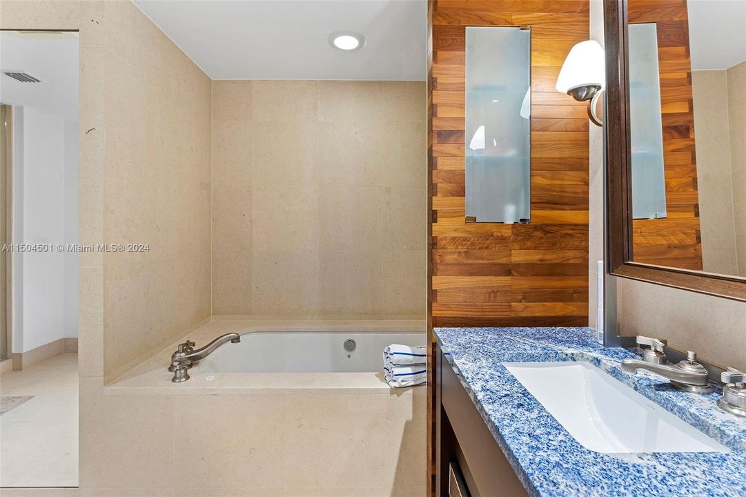 Недавно арендовано: $11,000 (2 спален, 2 ванн, 1565 Квадратных фут)