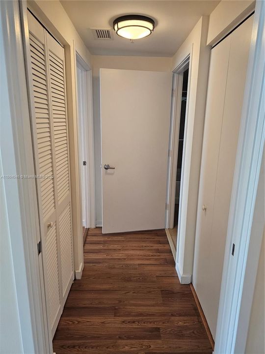 Недавно арендовано: $2,780 (1 спален, 1 ванн, 846 Квадратных фут)