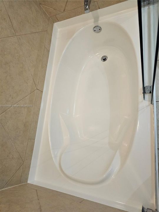 Недавно арендовано: $2,780 (1 спален, 1 ванн, 846 Квадратных фут)