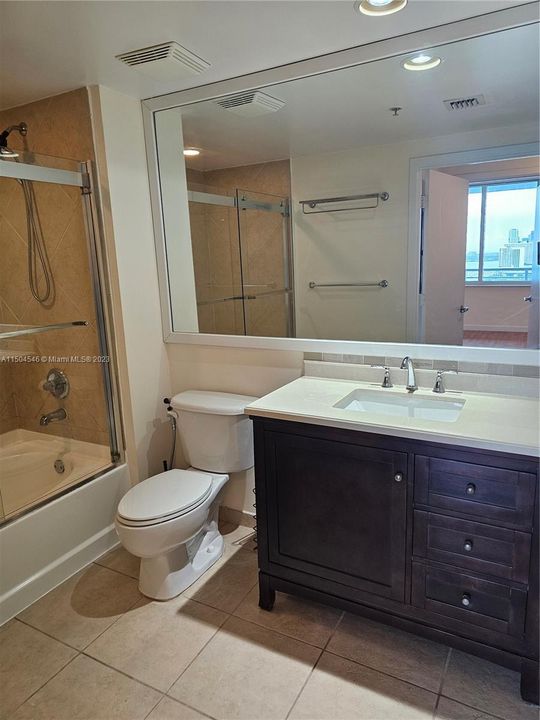 Недавно арендовано: $2,780 (1 спален, 1 ванн, 846 Квадратных фут)