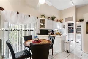 Recently Rented: $3,400 (3 beds, 2 baths, 1624 Square Feet)