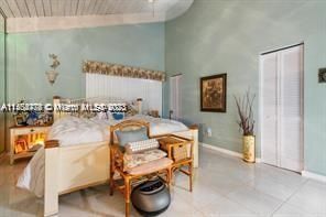 Recently Rented: $3,400 (3 beds, 2 baths, 1624 Square Feet)