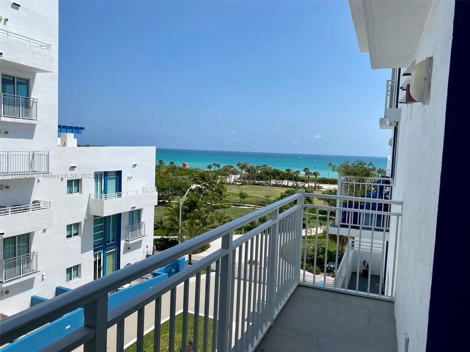 Recently Rented: $3,500 (2 beds, 2 baths, 1279 Square Feet)