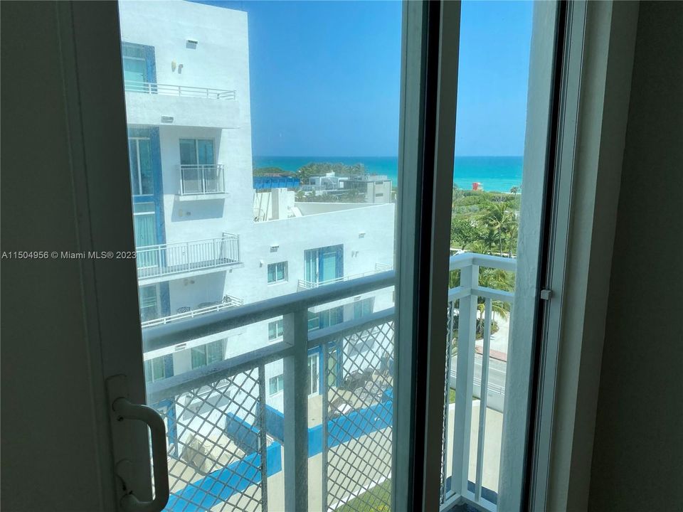 Recently Rented: $3,500 (2 beds, 2 baths, 1279 Square Feet)