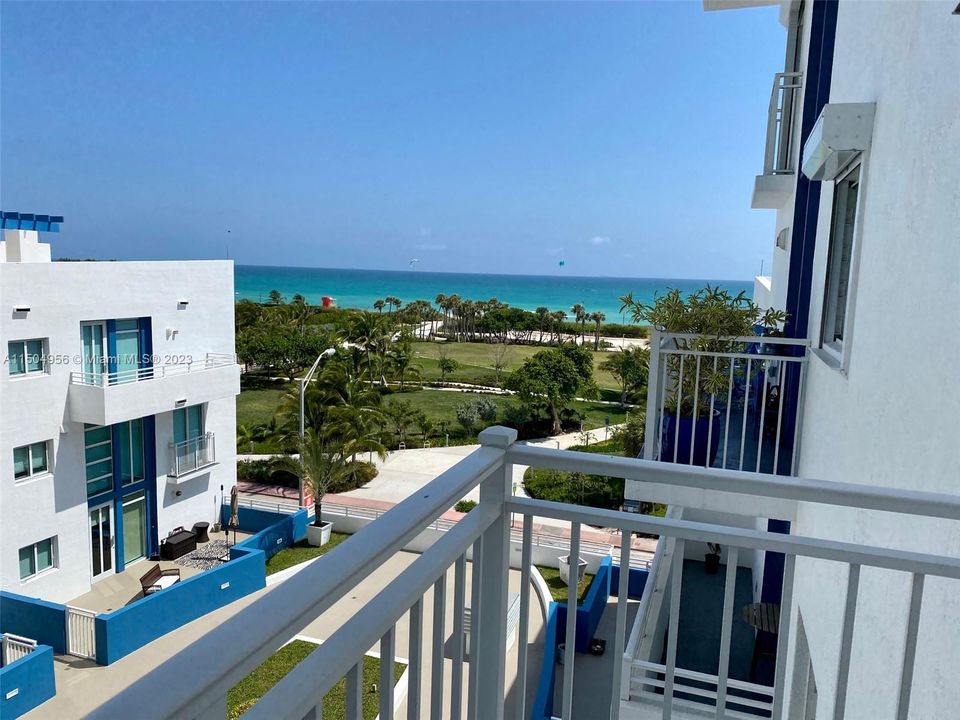 Recently Rented: $3,500 (2 beds, 2 baths, 1279 Square Feet)