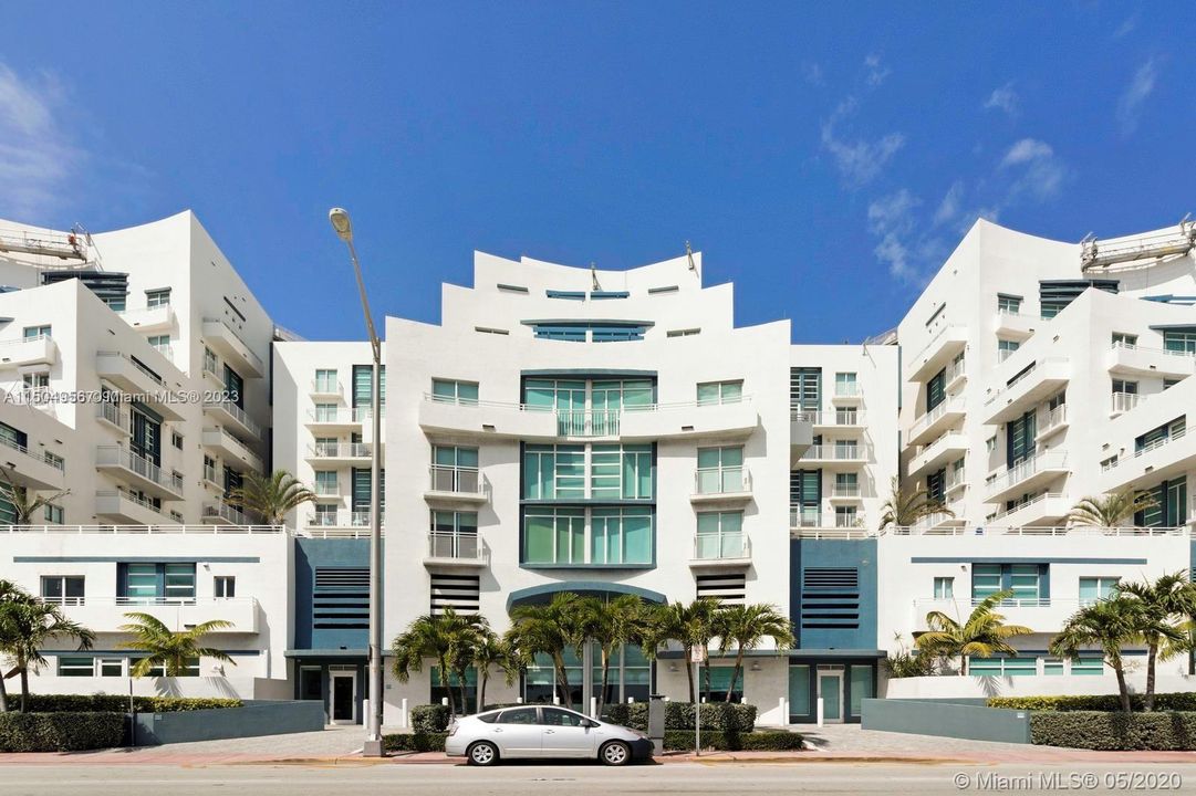 Recently Rented: $3,500 (2 beds, 2 baths, 1279 Square Feet)