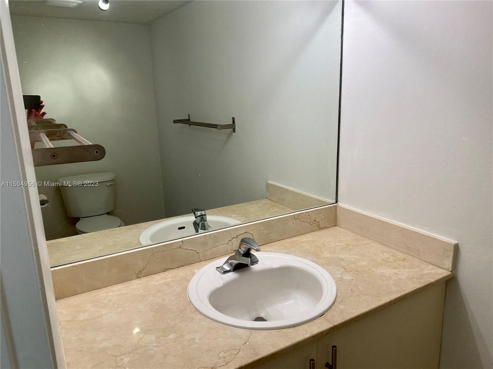 Recently Rented: $3,500 (2 beds, 2 baths, 1279 Square Feet)