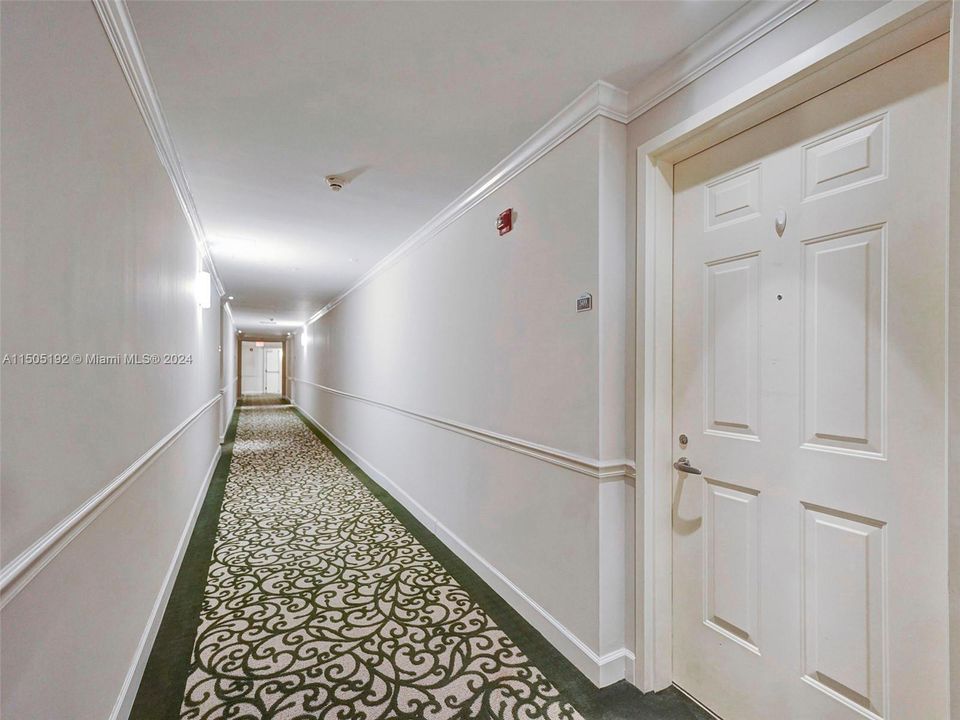 Recently Sold: $755,000 (2 beds, 2 baths, 1202 Square Feet)