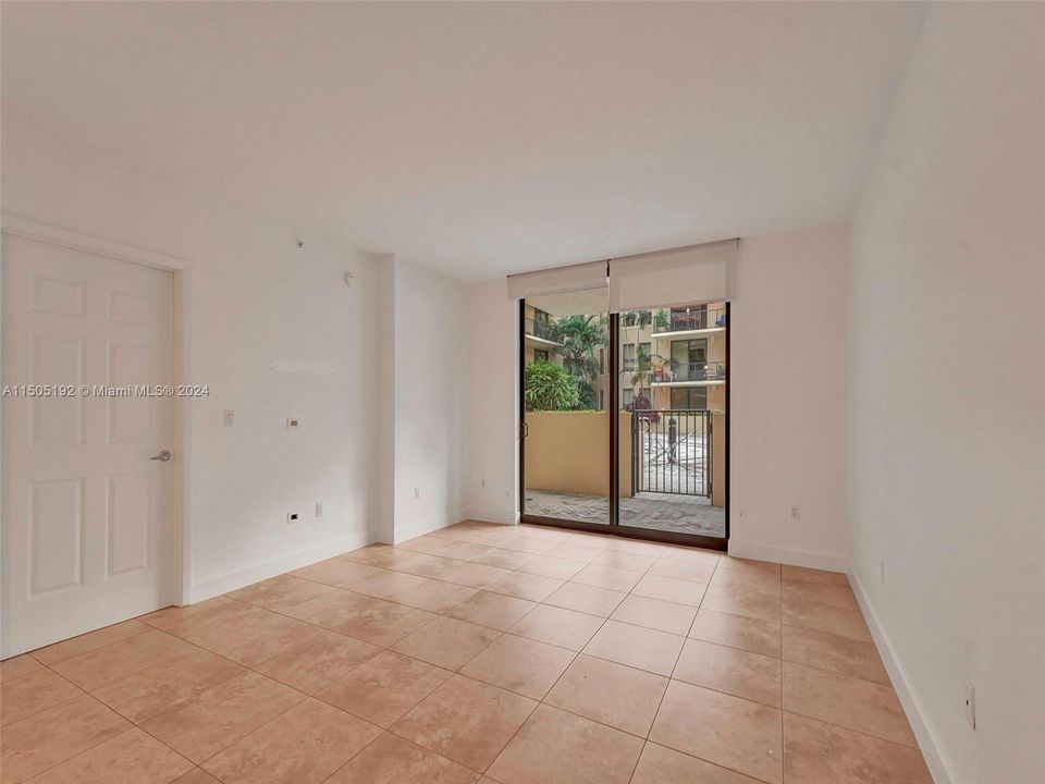 Recently Sold: $755,000 (2 beds, 2 baths, 1202 Square Feet)