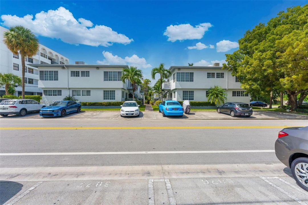 Recently Rented: $2,750 (2 beds, 2 baths, 1092 Square Feet)