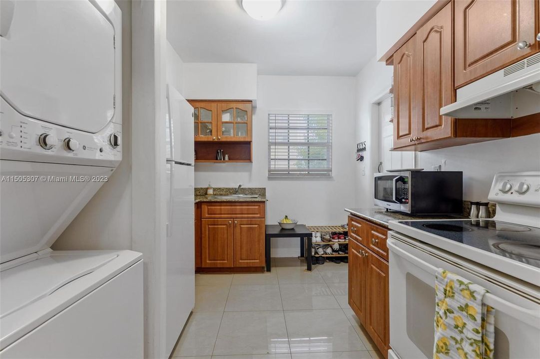 Recently Rented: $2,750 (2 beds, 2 baths, 1092 Square Feet)