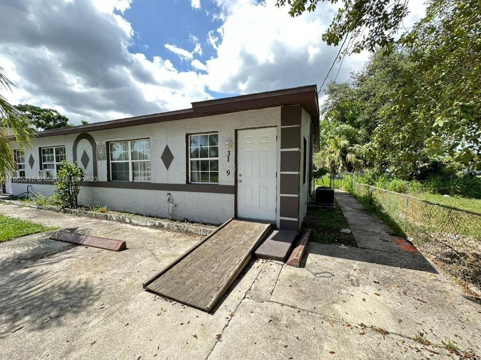 Recently Sold: $275,000 (0 beds, 0 baths, 1126 Square Feet)