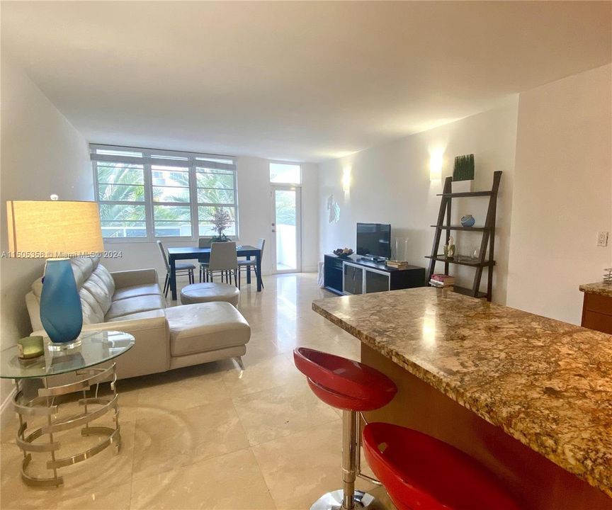 Recently Rented: $2,850 (1 beds, 1 baths, 865 Square Feet)