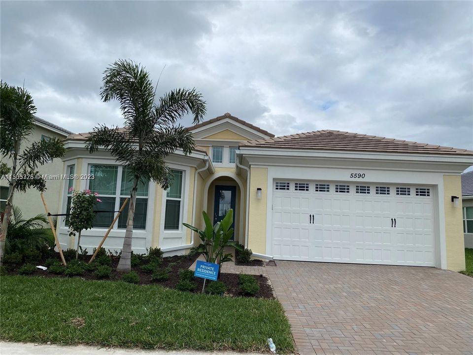 最近租的: $3,600 (3 贝兹, 2 浴室, 2322 平方英尺)