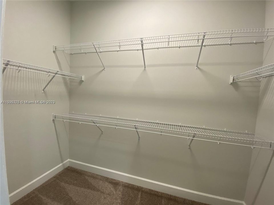 最近租的: $3,600 (3 贝兹, 2 浴室, 2322 平方英尺)