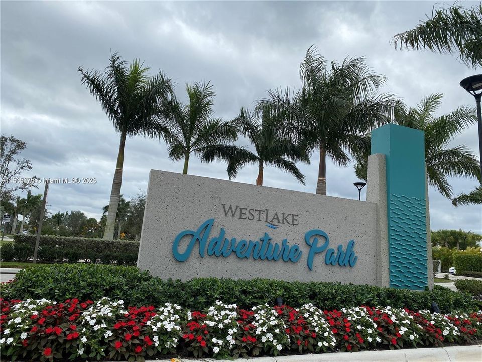 最近租的: $3,600 (3 贝兹, 2 浴室, 2322 平方英尺)