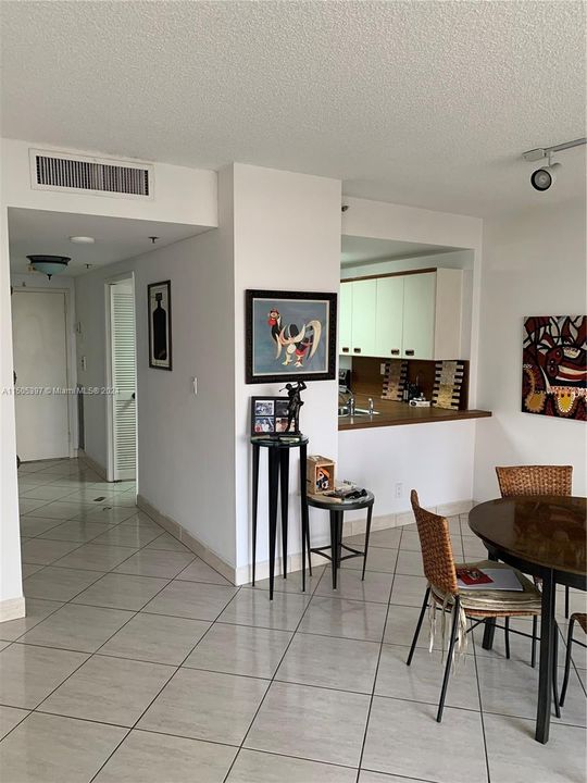 Active With Contract: $429,000 (0 beds, 1 baths, 717 Square Feet)