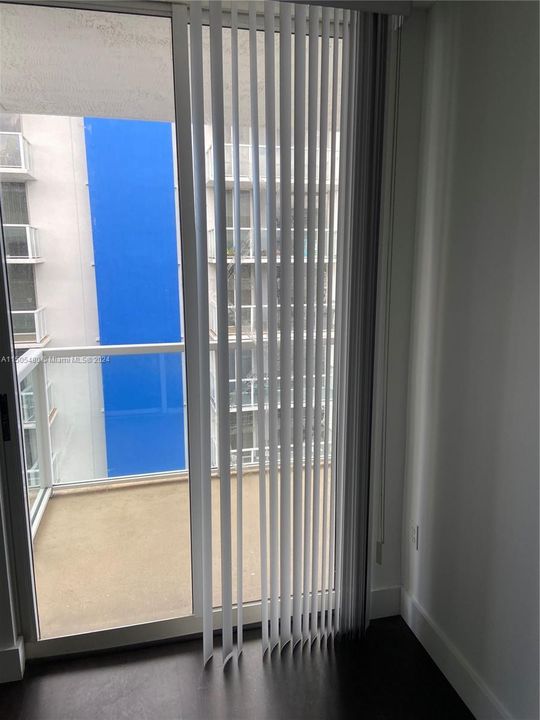 Recently Sold: $325,000 (2 beds, 1 baths, 860 Square Feet)