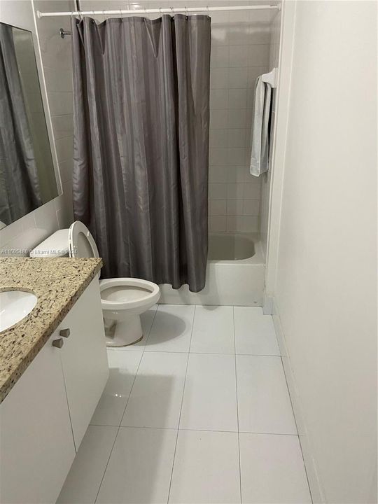 Recently Sold: $325,000 (2 beds, 1 baths, 860 Square Feet)